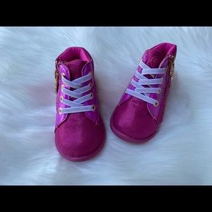 Sz 4, pink zip up high top shoes
